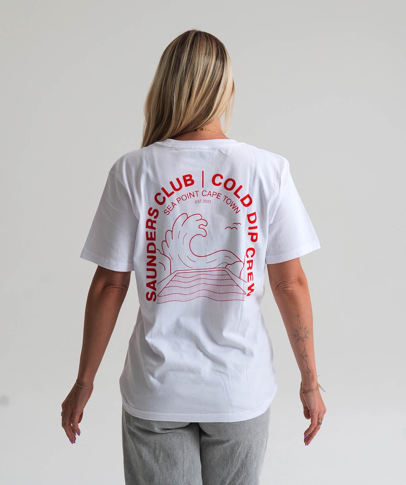 The Arch T - Saunders Club