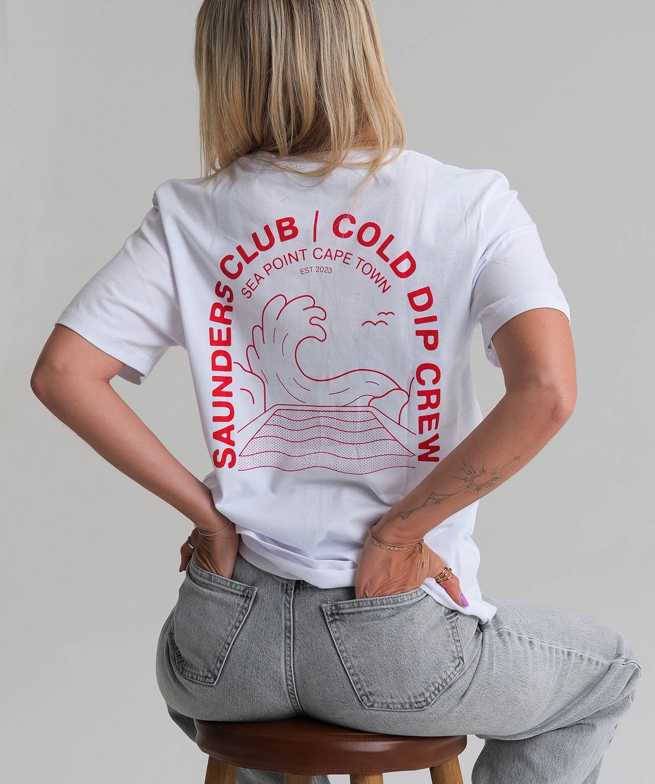 The Arch T - Saunders Club